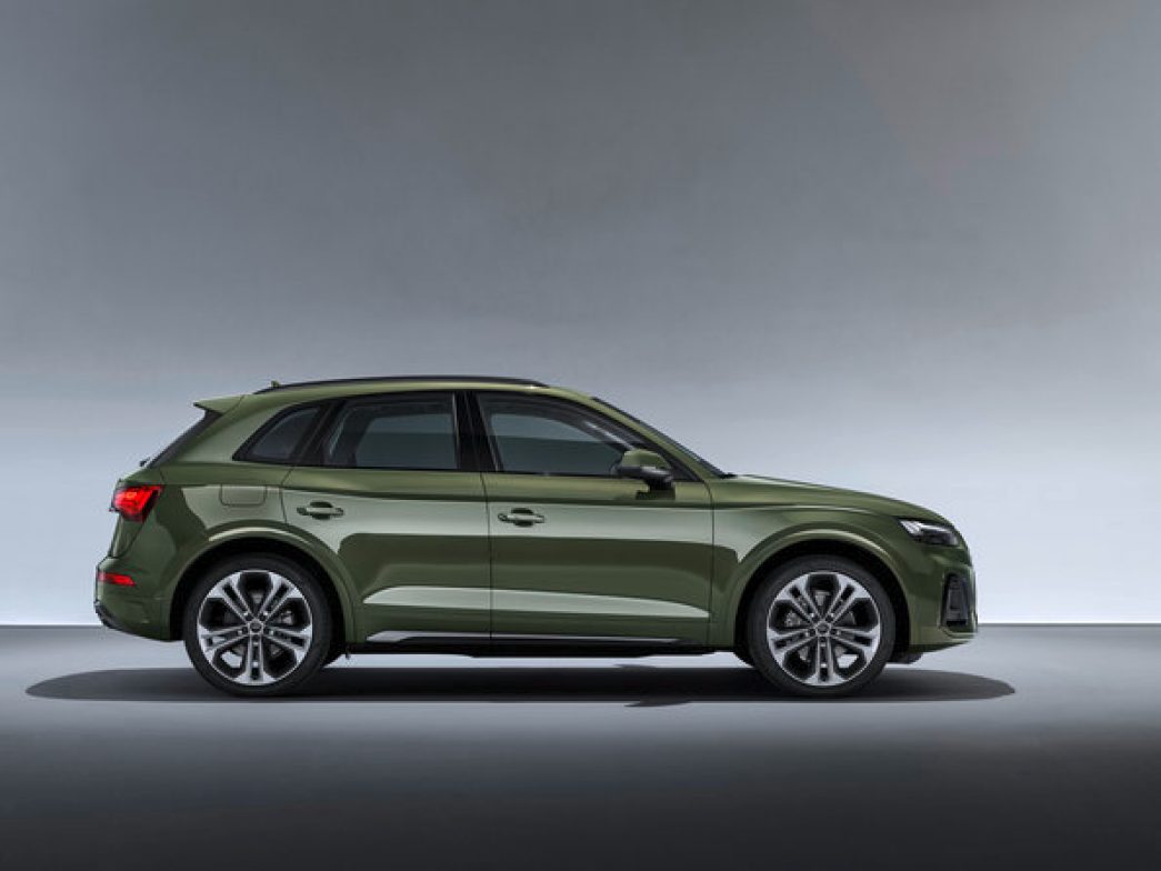 Audi Q5 verte vue latérale