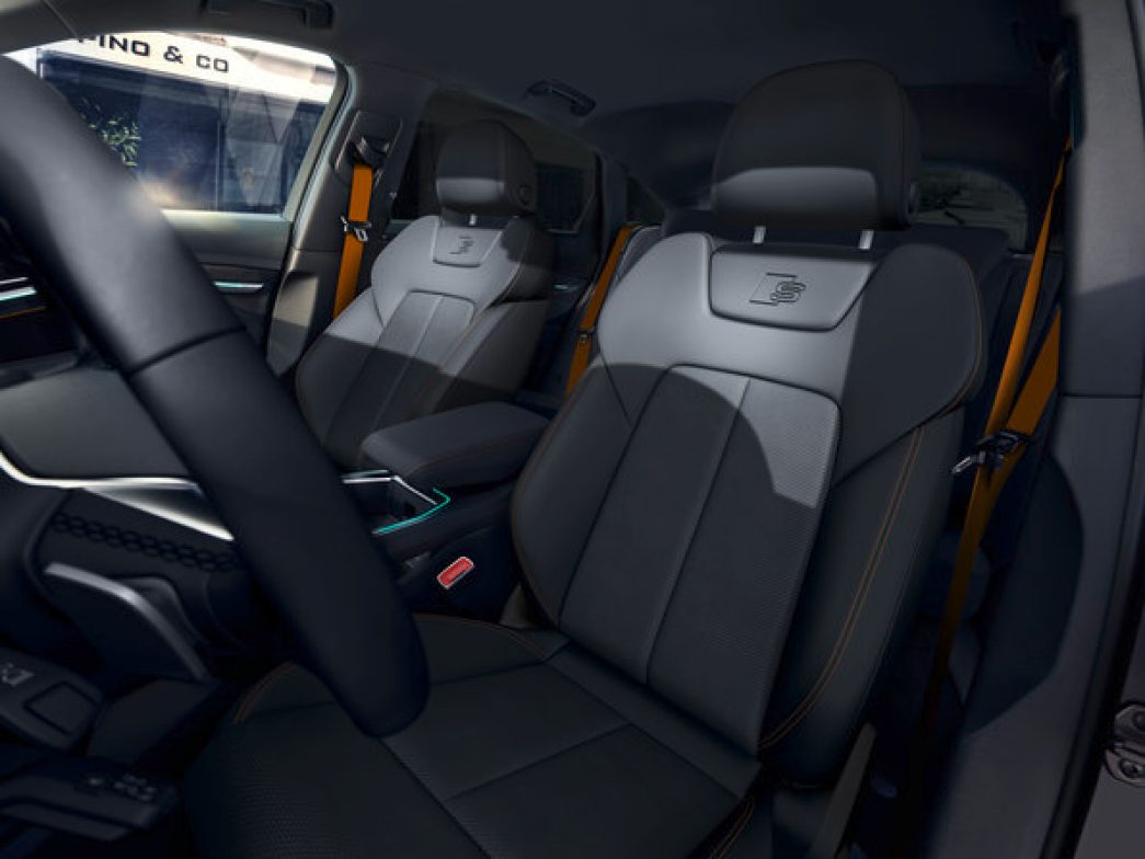 Audi e-tron seats