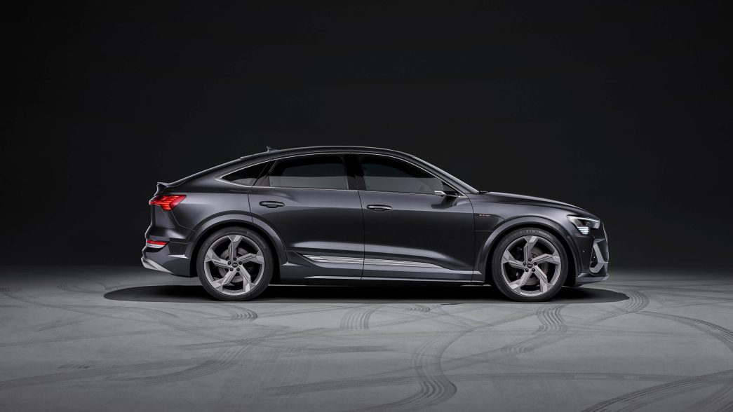 Audi e tron s black sale