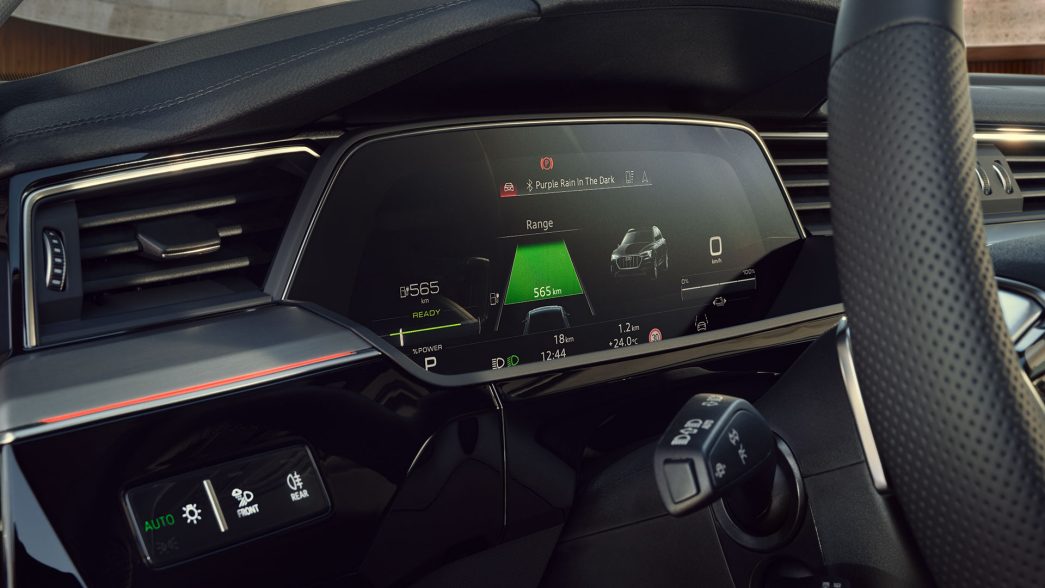 Audi Q8 e-tron Sportback Cockpit 