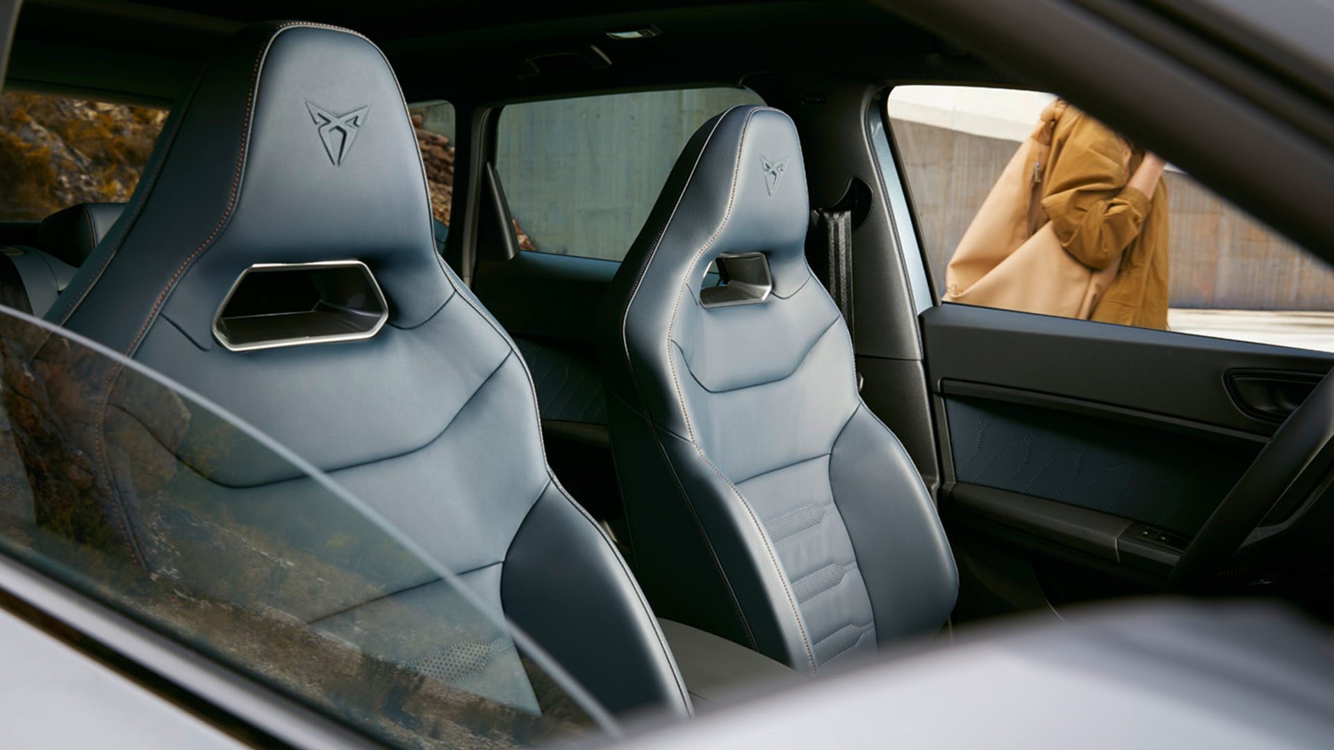 View of the sports seats of the CUPRA Ateca 