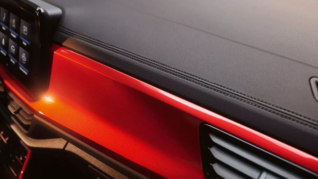VW T-Roc Cabriolet rouge intérieur
