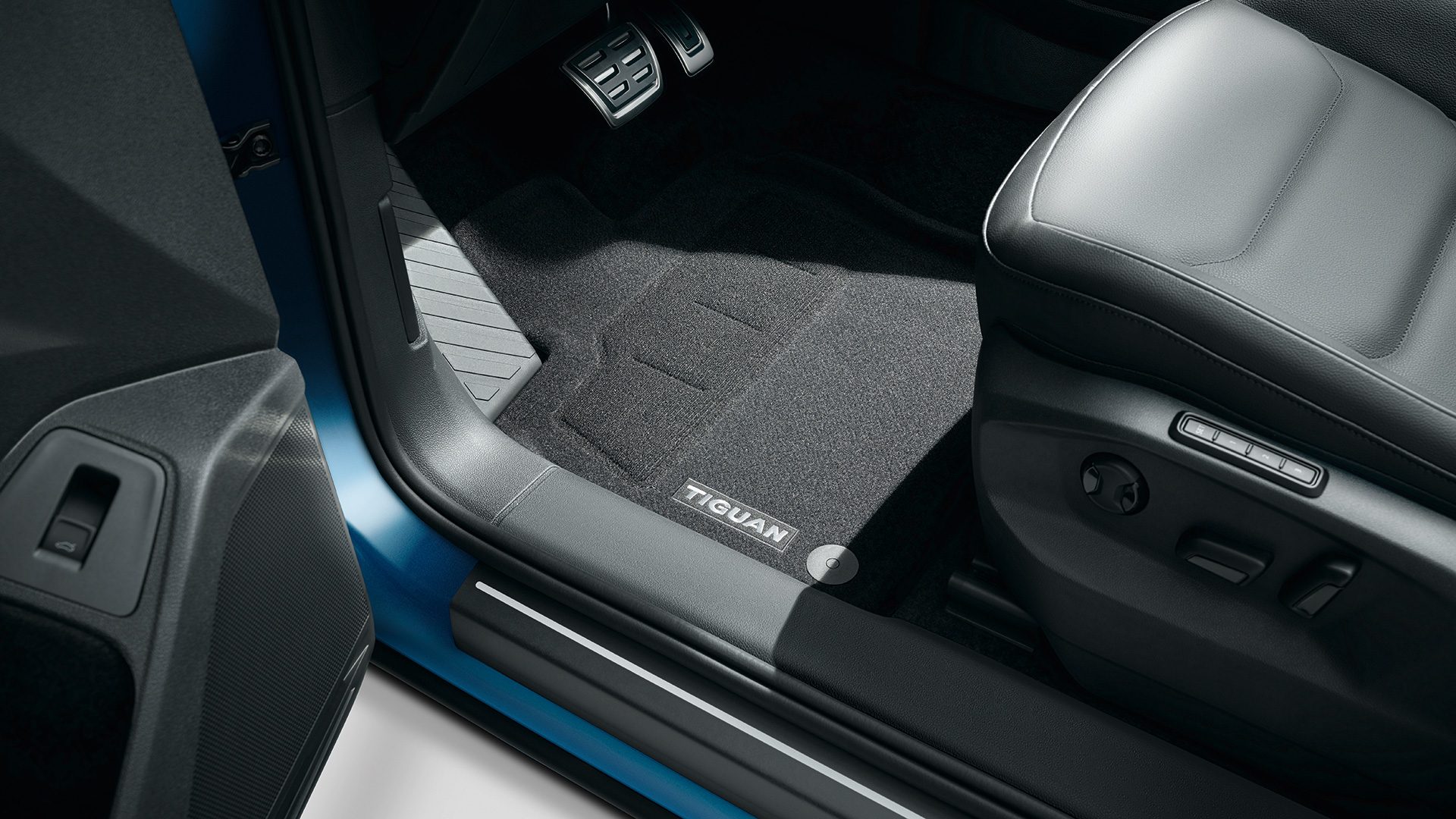 VW Tiguan floor mats