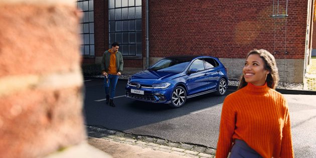 VW Polo blau 