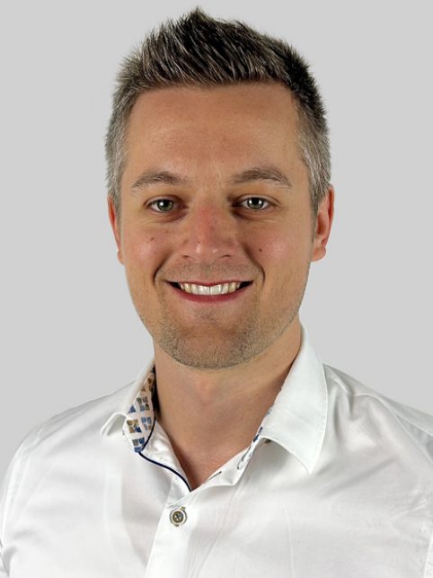 Kris Nicola Richard